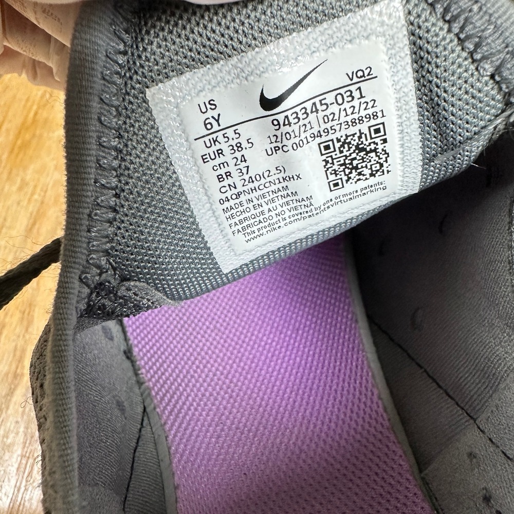 Nike Air Max 270 Running Shoes Gray Pink Womens Size 7.5 Sneakers 943345-031 - Picture 6 of 9